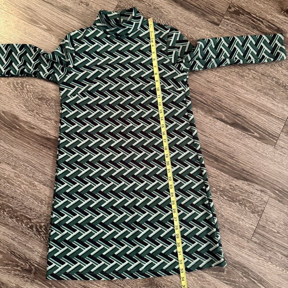 Tuckernuck Emerald Geo Mod Ellie Dress - Picture 6 of 9